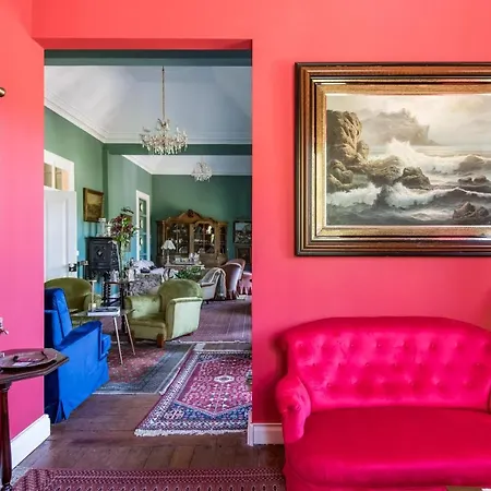 Camelia Boutique House *