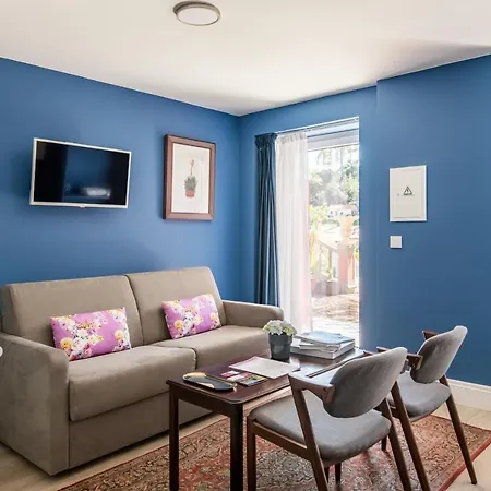 Camelia Boutique House